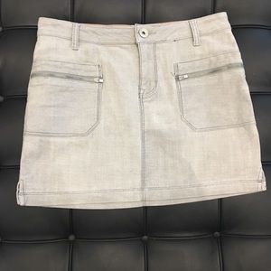 DKNY Jeans Mini Skirt Grey Wash Denim Size 6